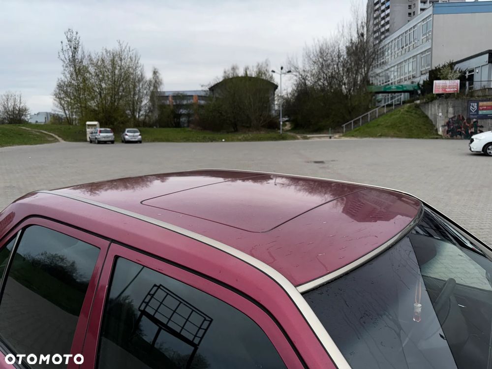 Mercedes-Benz W124 (1984-1993) - 38