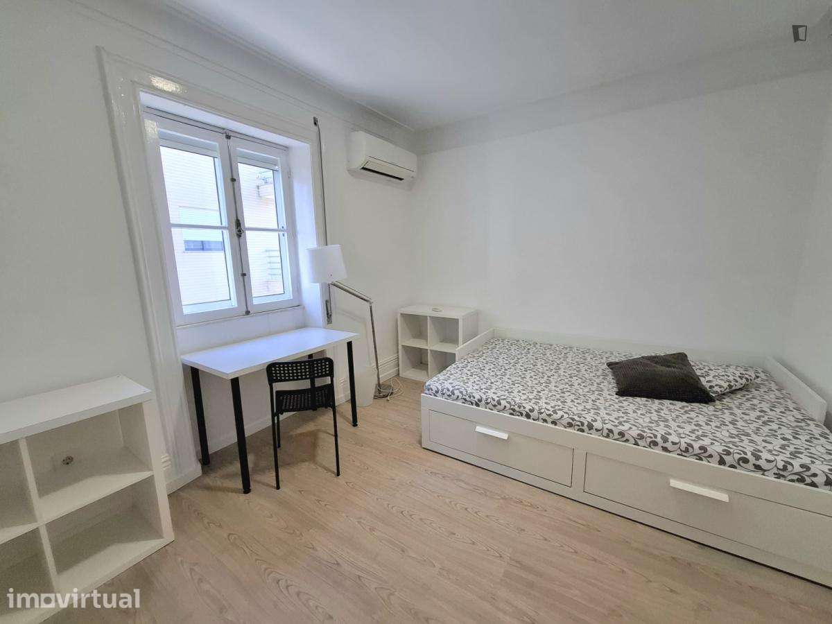 Quarto - localizado em Rio Tinto Porto - Grande imagem: 2/60