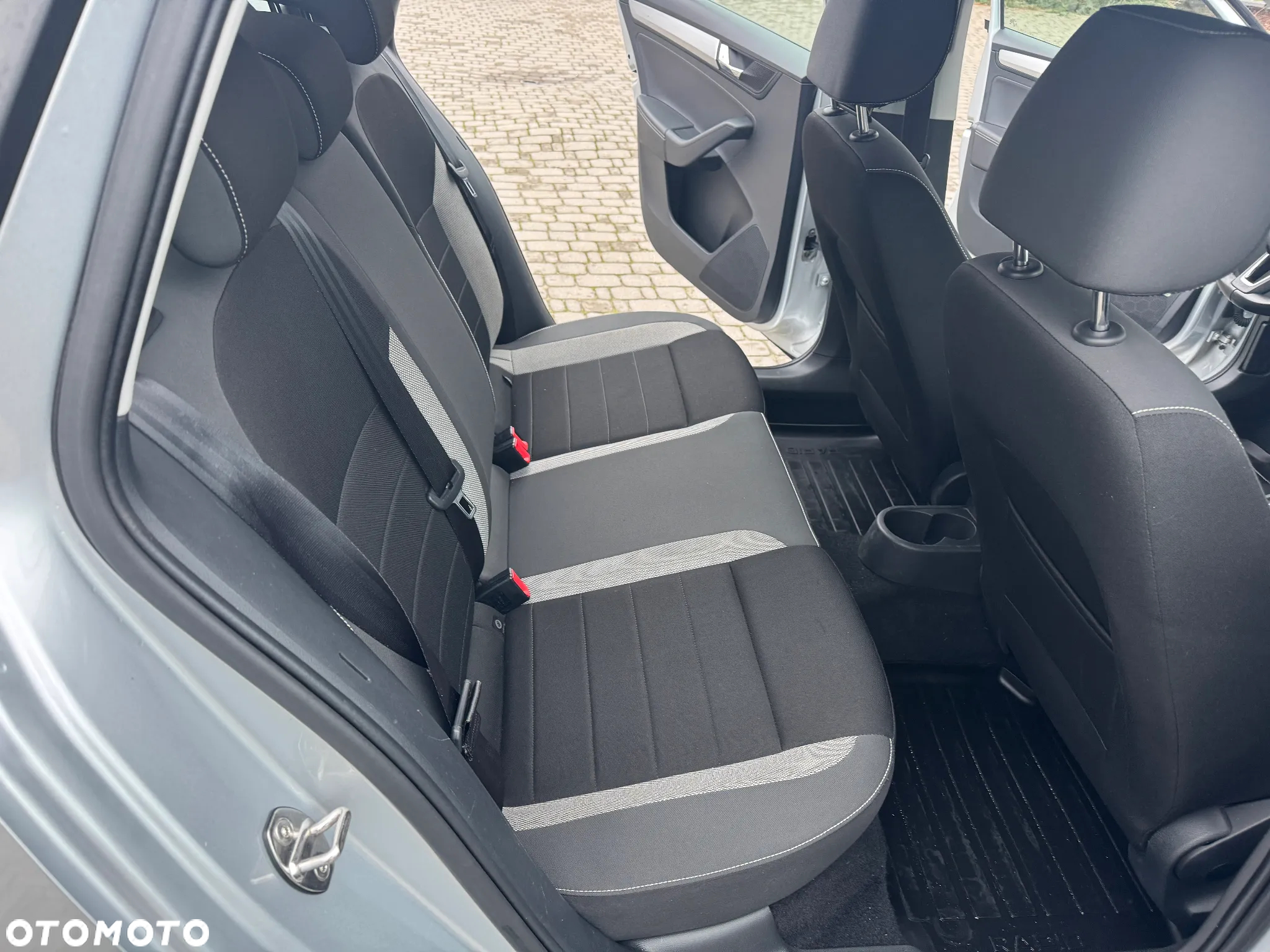 Skoda RAPID - 19