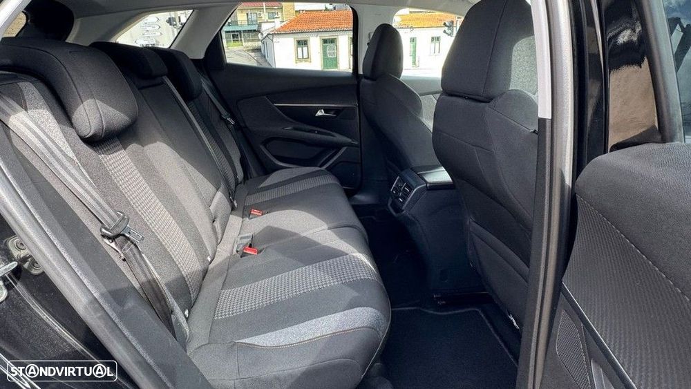 Peugeot 3008 1.5 BlueHDi Allure Pack EAT8 - 13