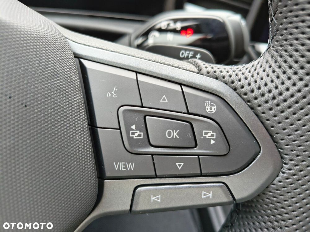 Volkswagen T-Roc - 19