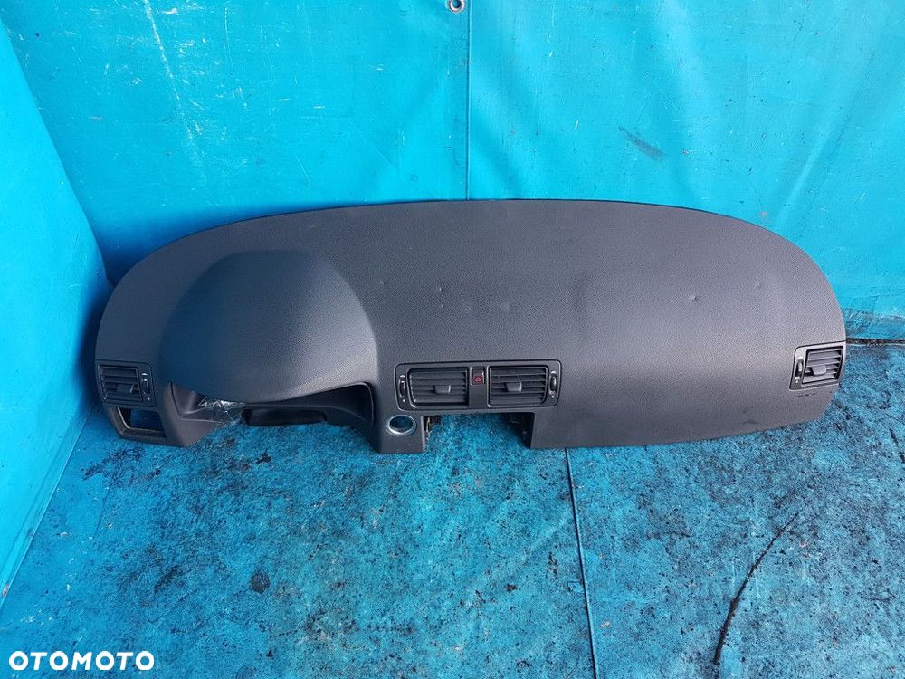 VOLVO V50 DESKA ROZDZIELCZA , PODUSZKI, PASY - 4