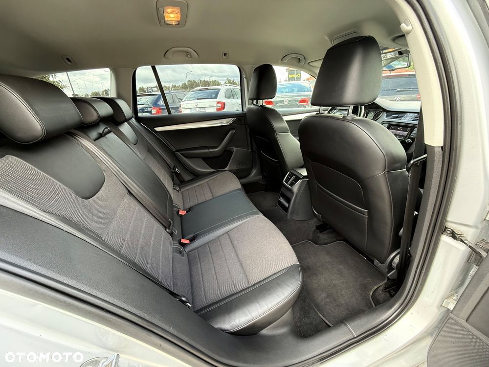 Skoda Octavia 2.0 TDI Ambition DSG - 10