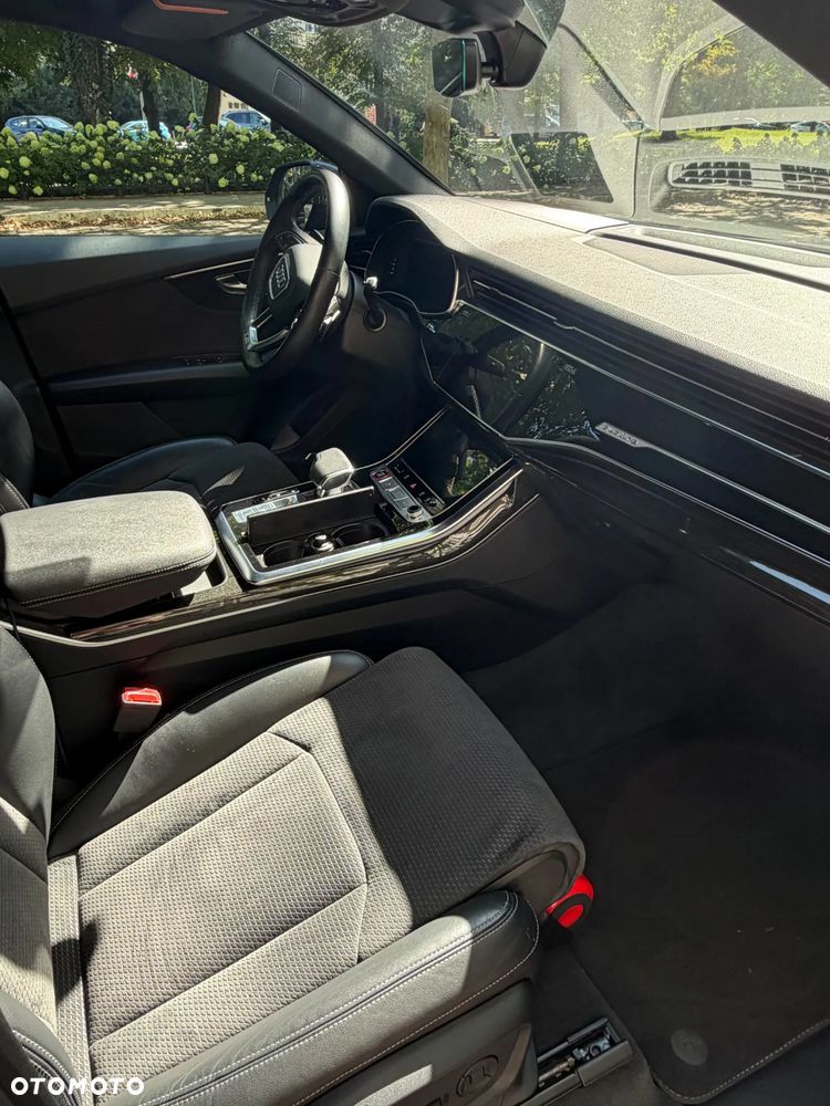 Audi SQ8 TFSI Quattro Tiptronic - 31