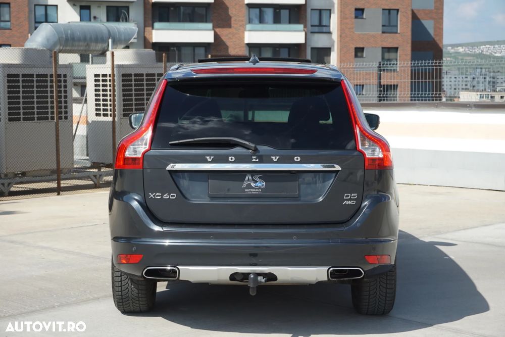 Volvo XC 60 D5 AWD Geartronic Summum - 23