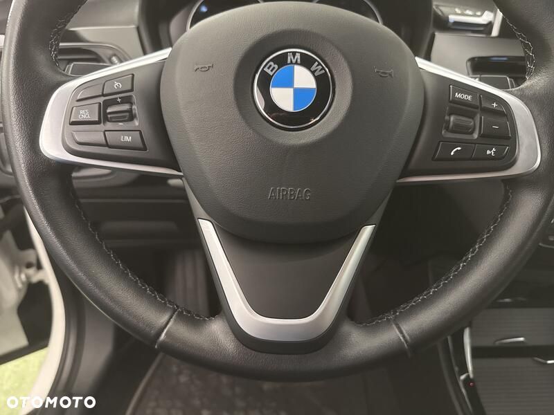 BMW X1 sDrive18i - 13