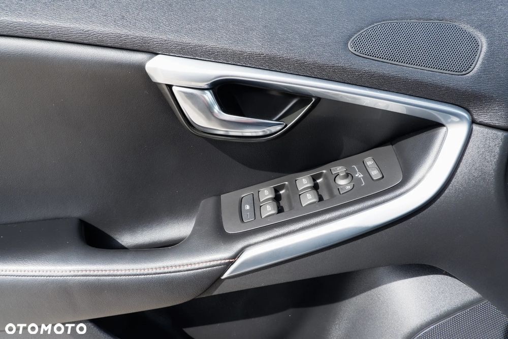 Volvo V40 D2 Powershift Ocean Race - 23