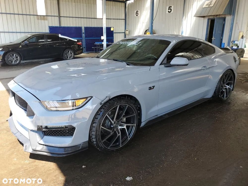 Ford Mustang 3.7 V6 - 1