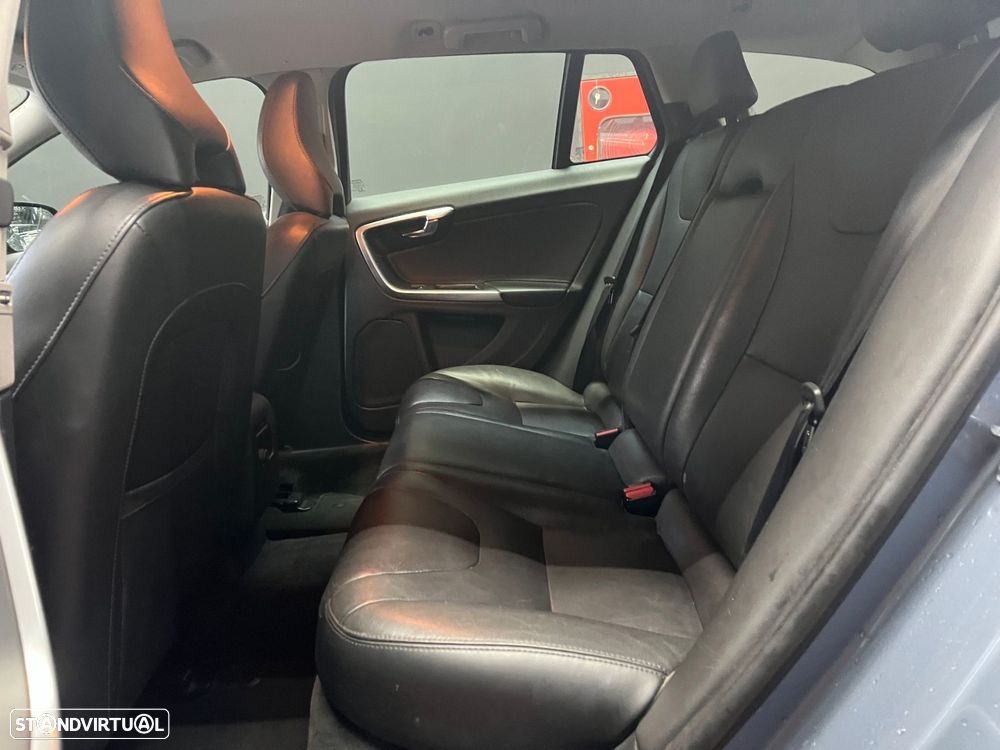 Volvo V60 2.0 D3 VOR - 9