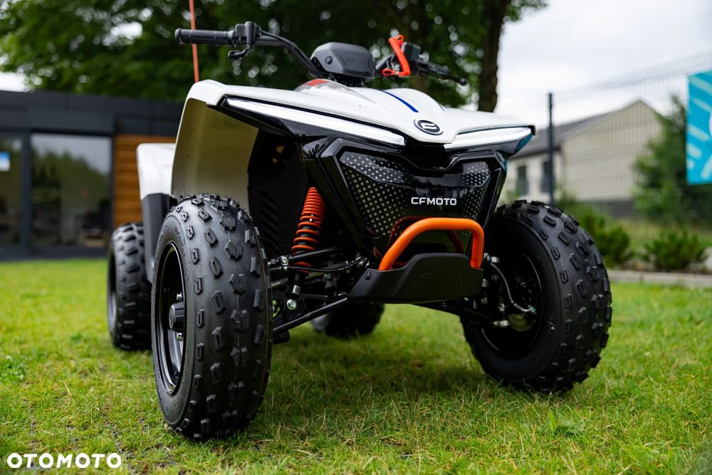 CFMoto CForce - 32