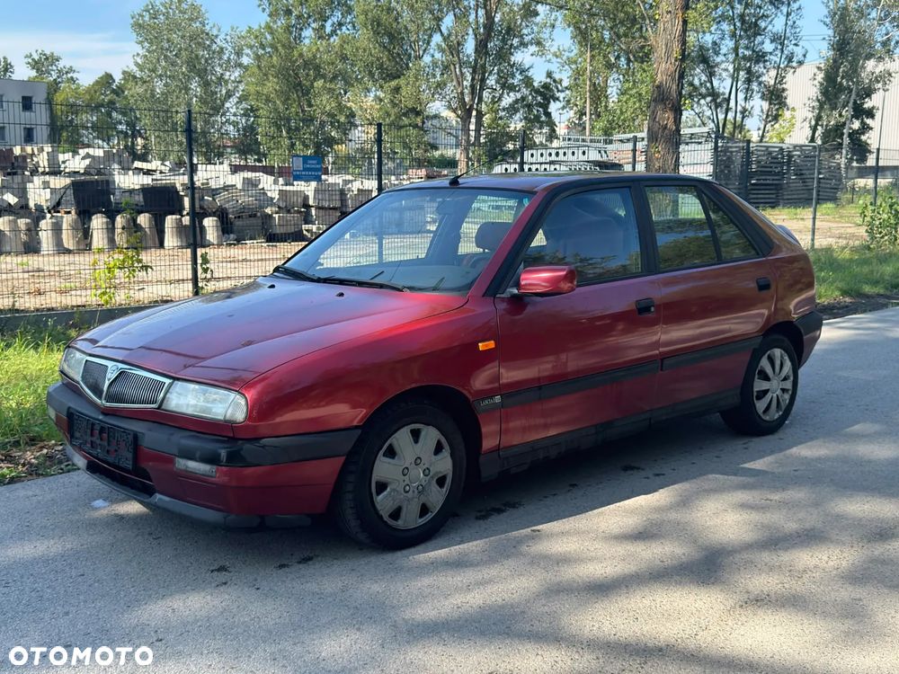 Lancia Delta 1600 LE - 3