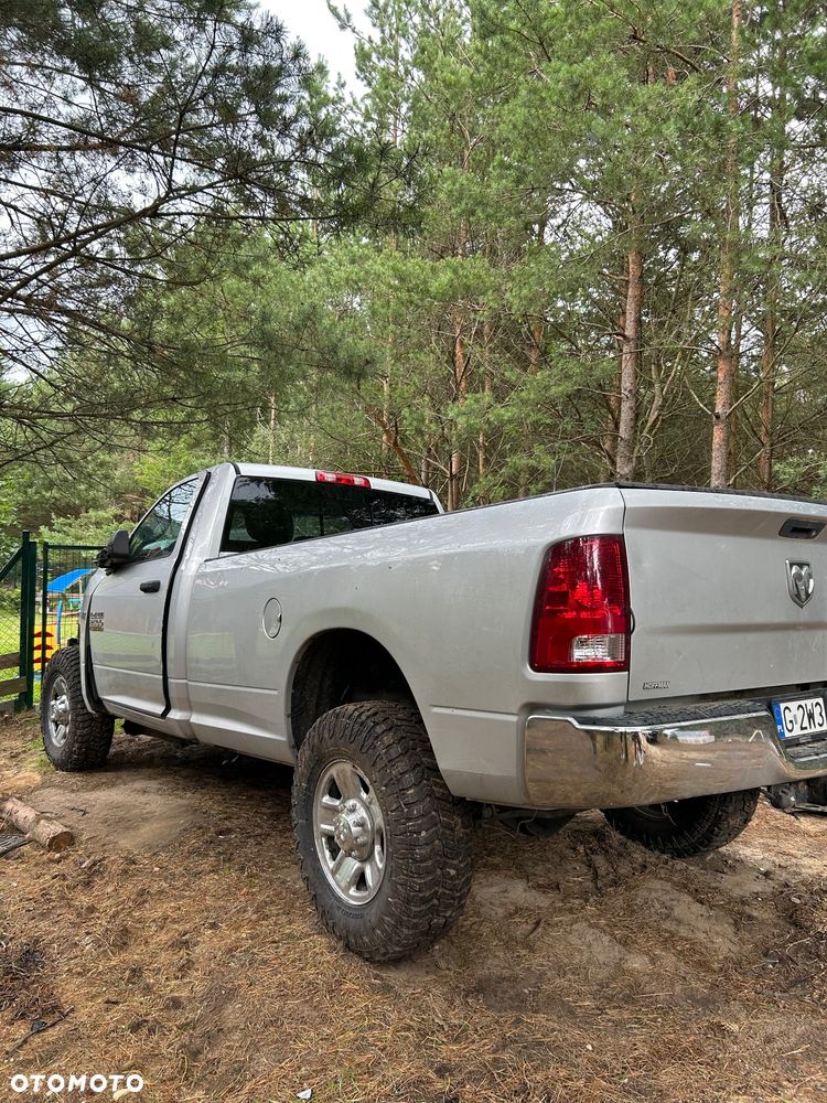 Dodge RAM - 1