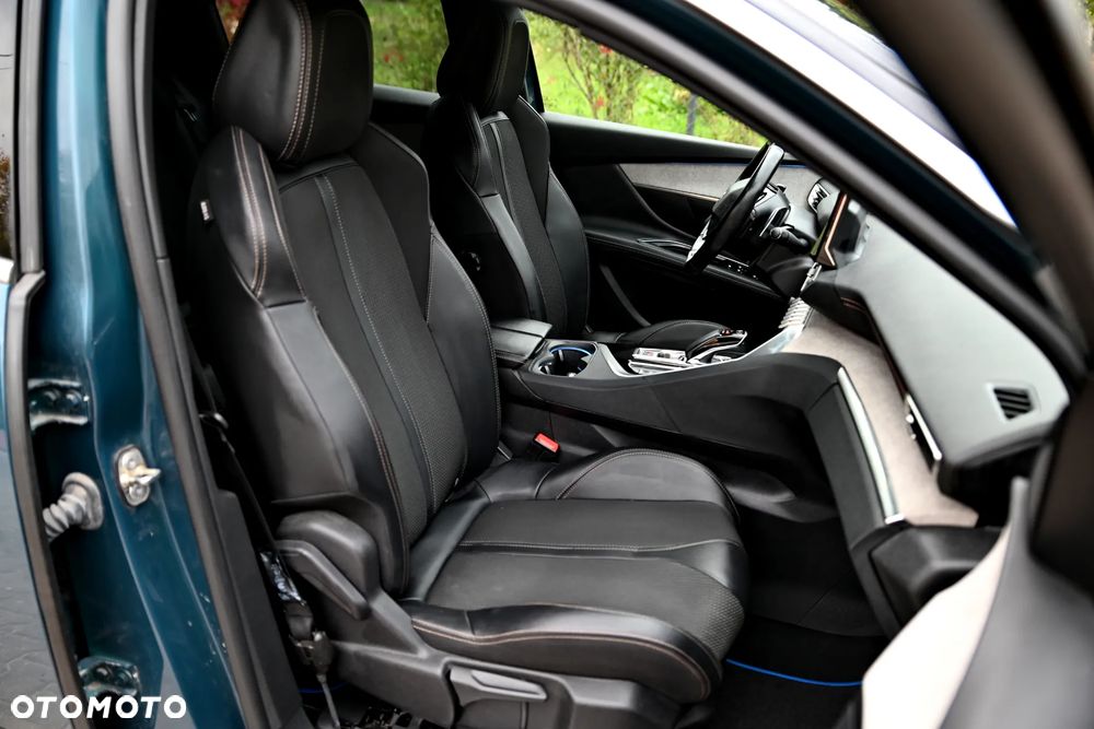 Peugeot 3008 225 e-EAT8 GT Pack - 26