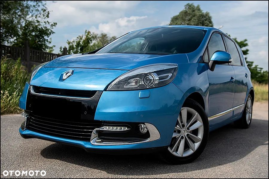 Renault Scenic - 1