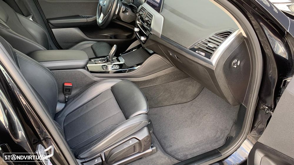 BMW X4 xDrive20d Aut. Advantage - 25