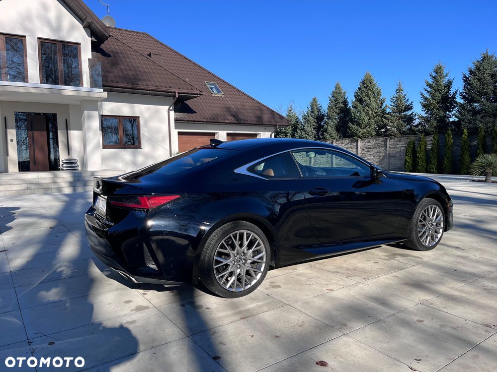 Lexus RC - 5