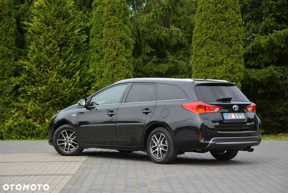 Toyota Auris Hybrid 135 Premium - 6
