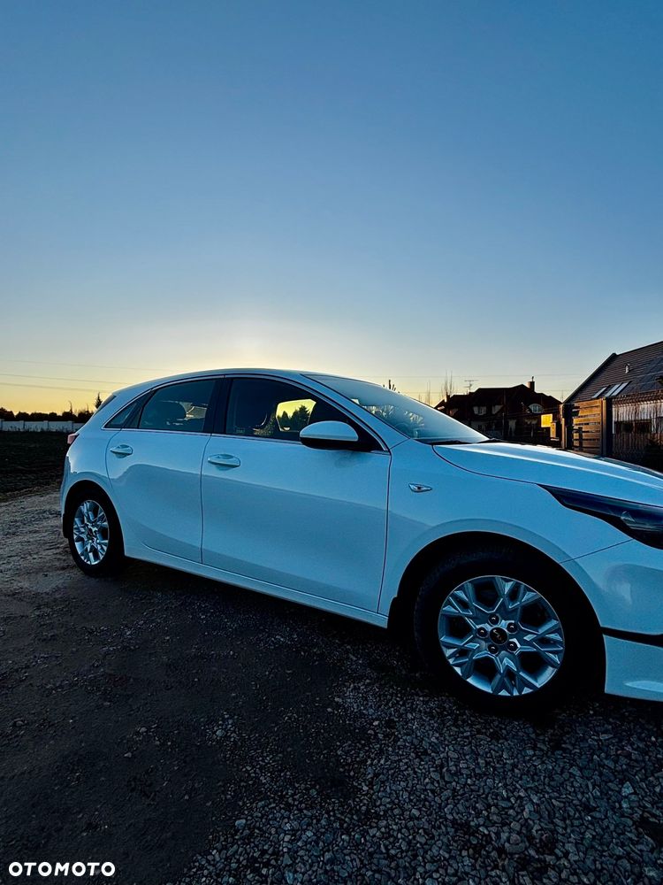 Kia Ceed 1.5 T-GDI M - 5