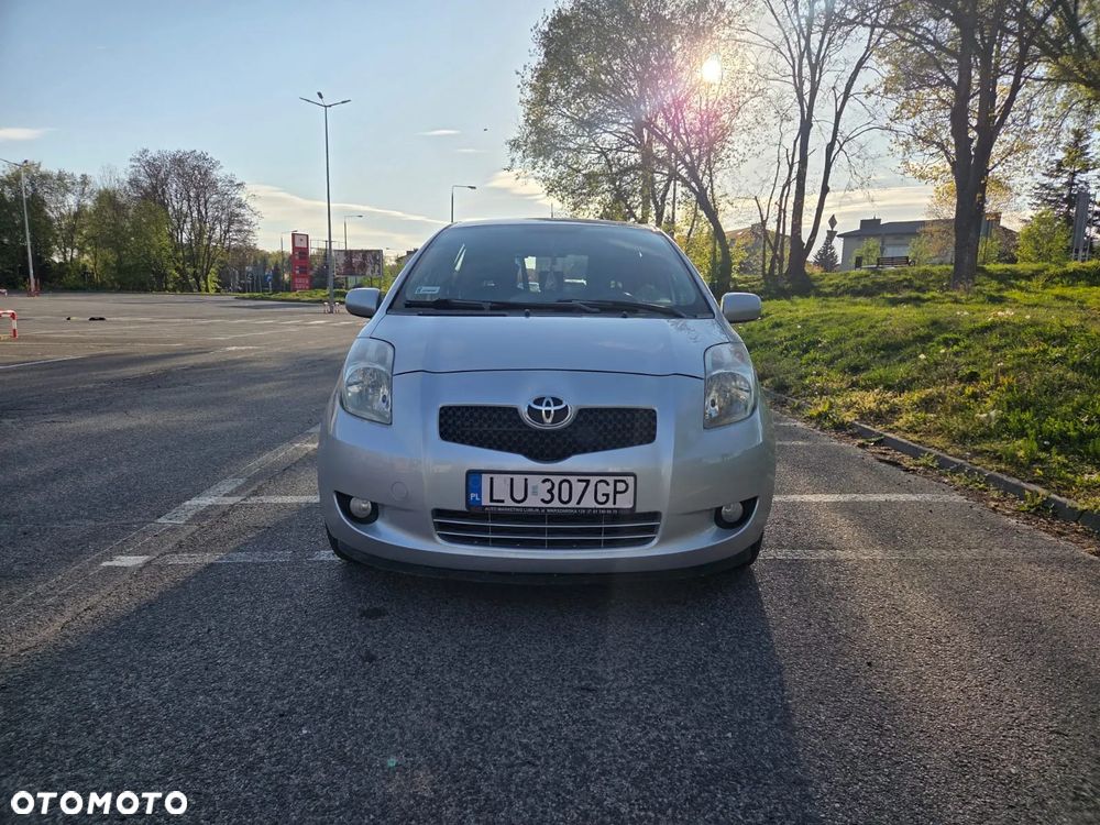Toyota Yaris 1.4 D-4D Sol - 8