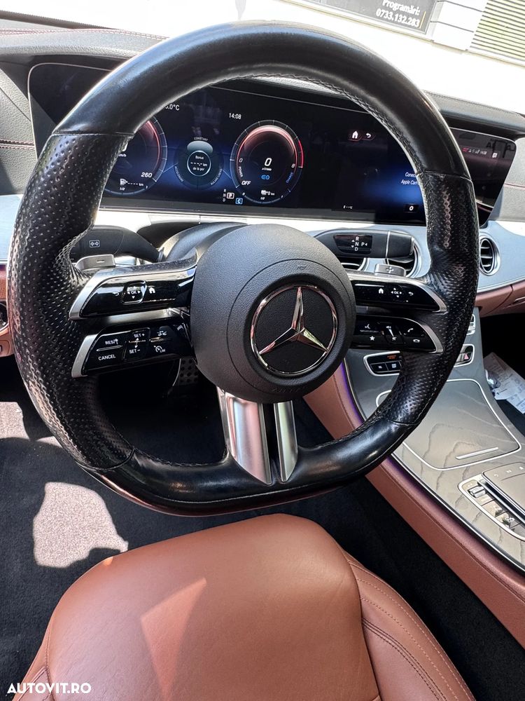 Mercedes-Benz E - 12