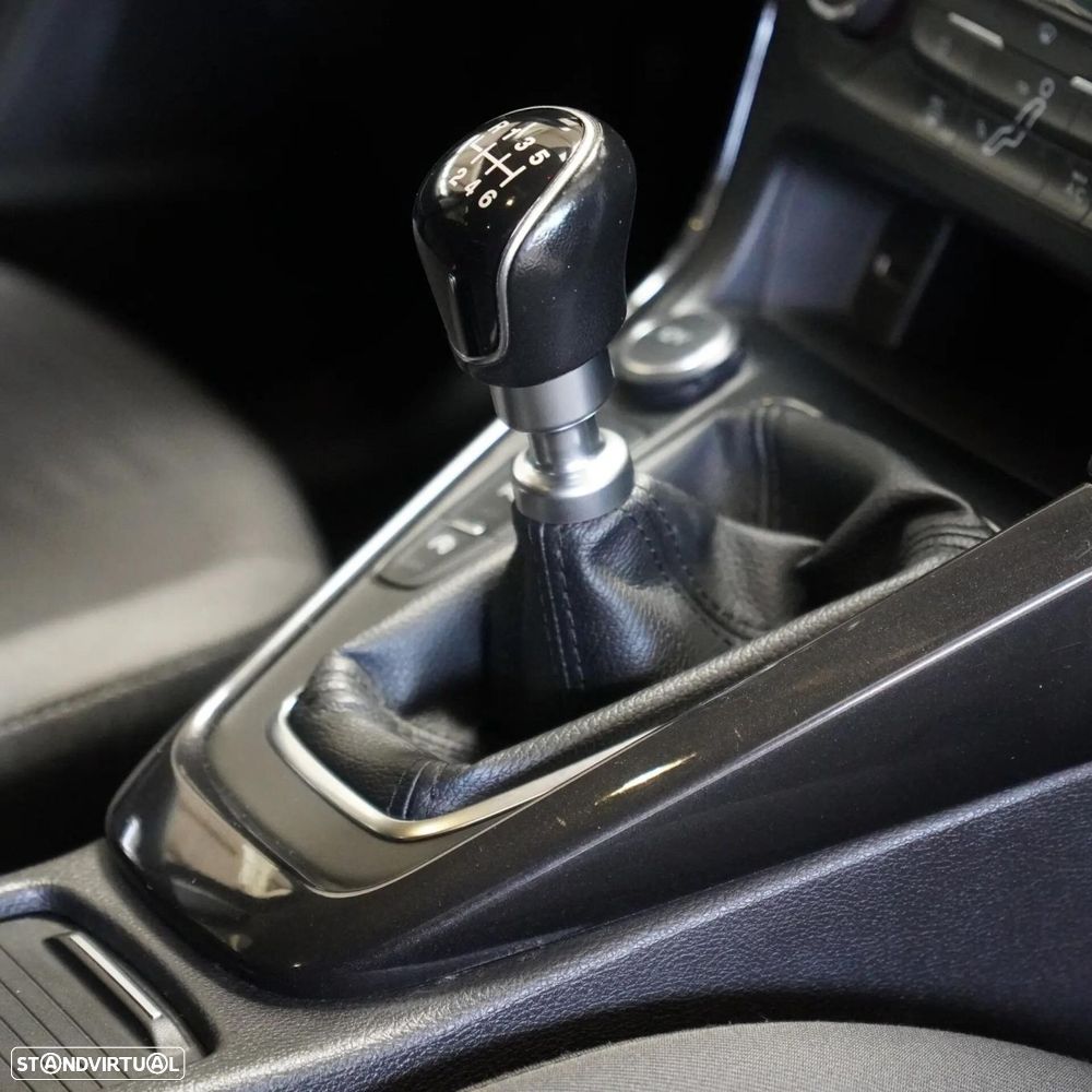 Ford Focus SW 1.0 EcoBoost Active - 29