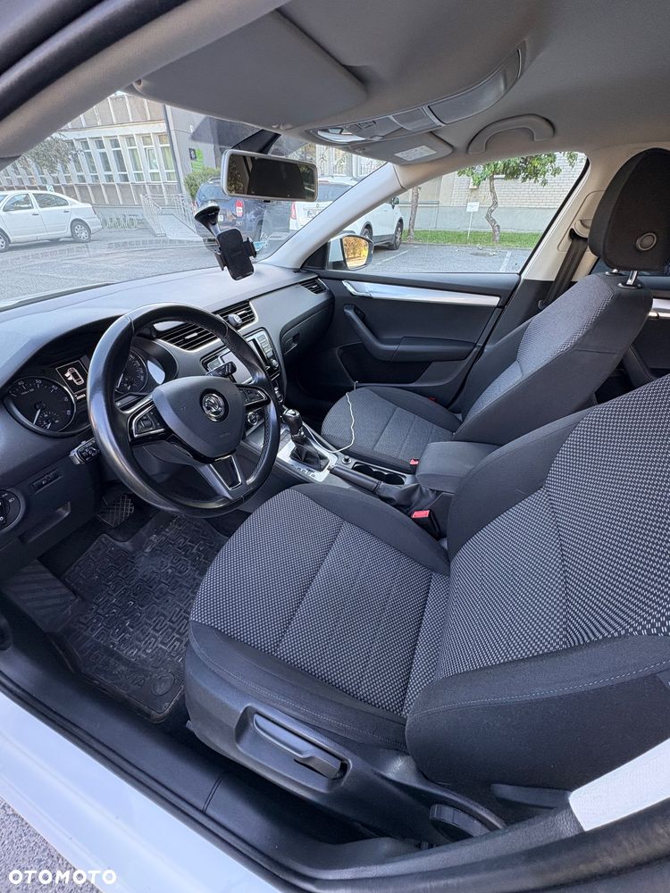 Skoda Octavia 1.4 TSI Ambition DSG - 7