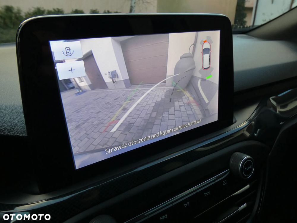 Ford Focus ver-2-0-ecoblue-st--line - 41