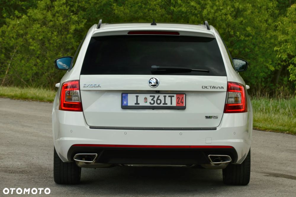Skoda Octavia 2.0 TSI RS - 15