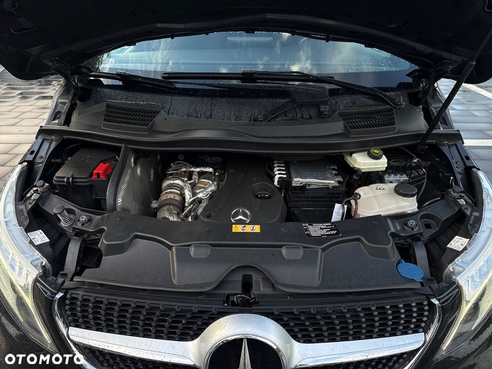 Mercedes-Benz Klasa V 250 d lang 4Matic 9G-TRONIC Avantgarde - 38