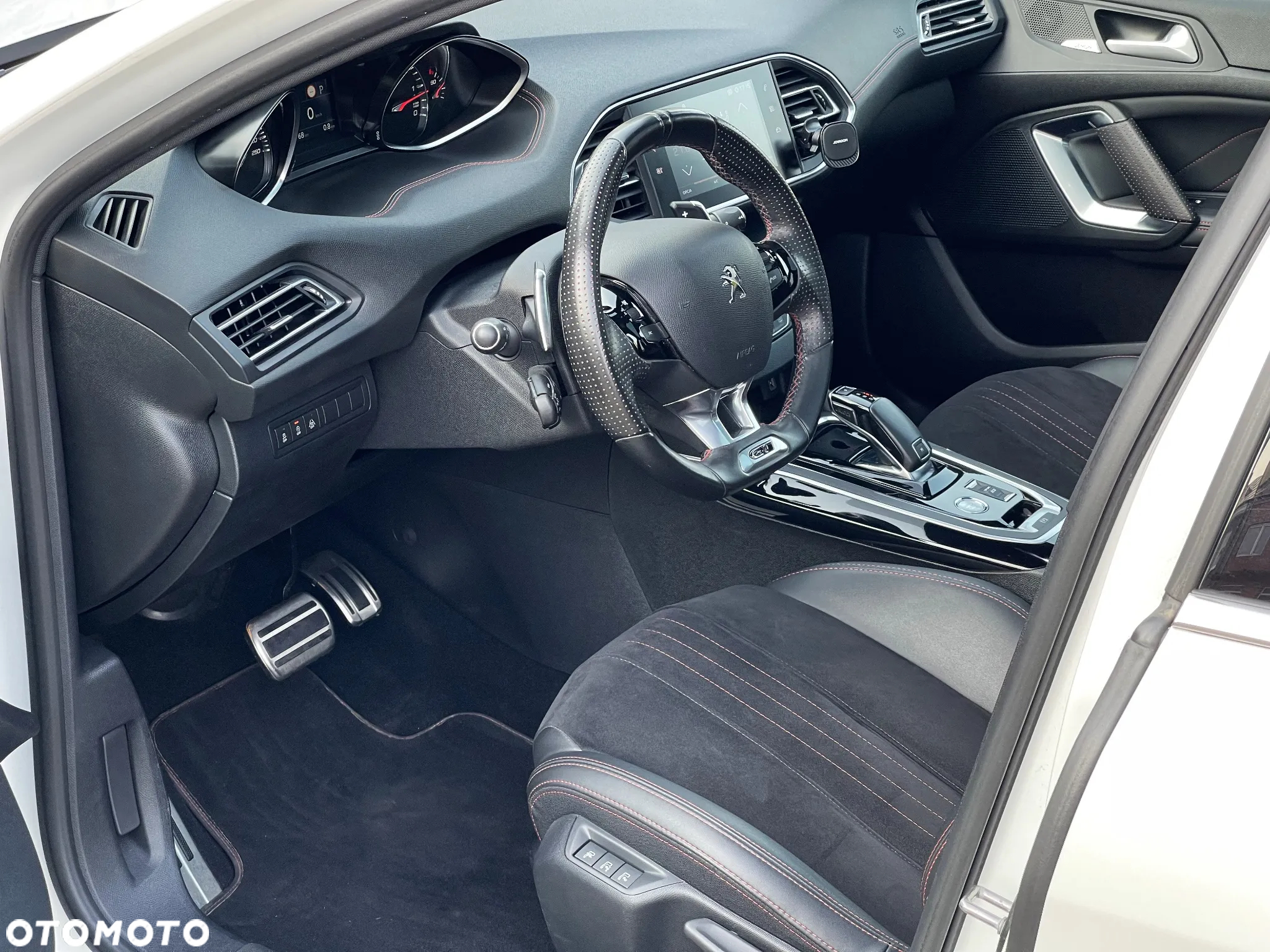 Peugeot 308 SW 2.0 BlueHDi GT S&S EAT8 - 15