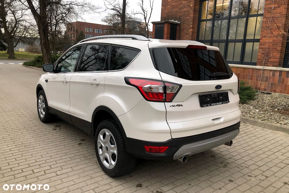 Ford Kuga 1.5 EcoBoost 2x4 Titanium - 12
