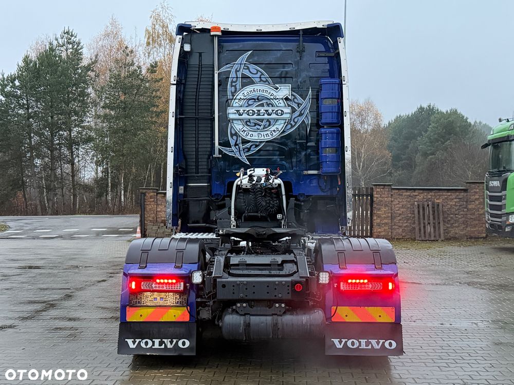 Volvo 540 XL z Niemiec aerograf TV Show Truck pełne wyposażenie skóry - 9