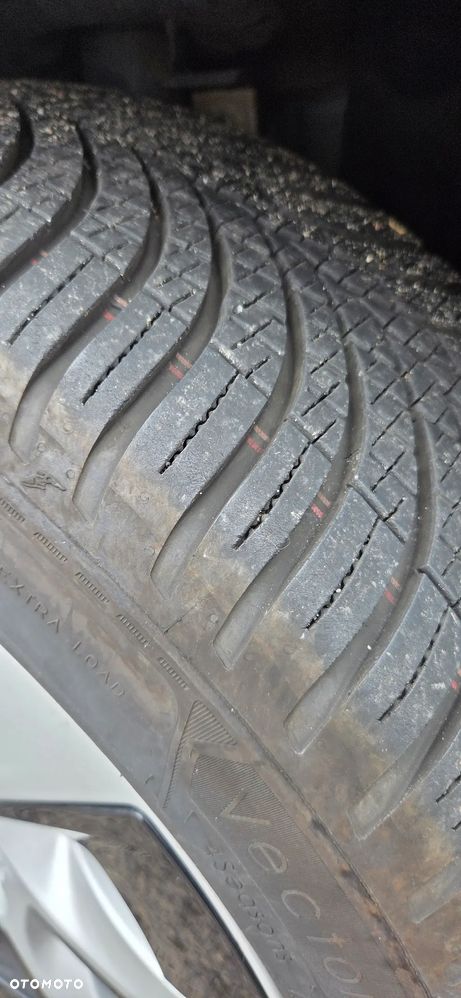 Volvo V60 D6 AWD Plug-in Hybrid Summum - 25