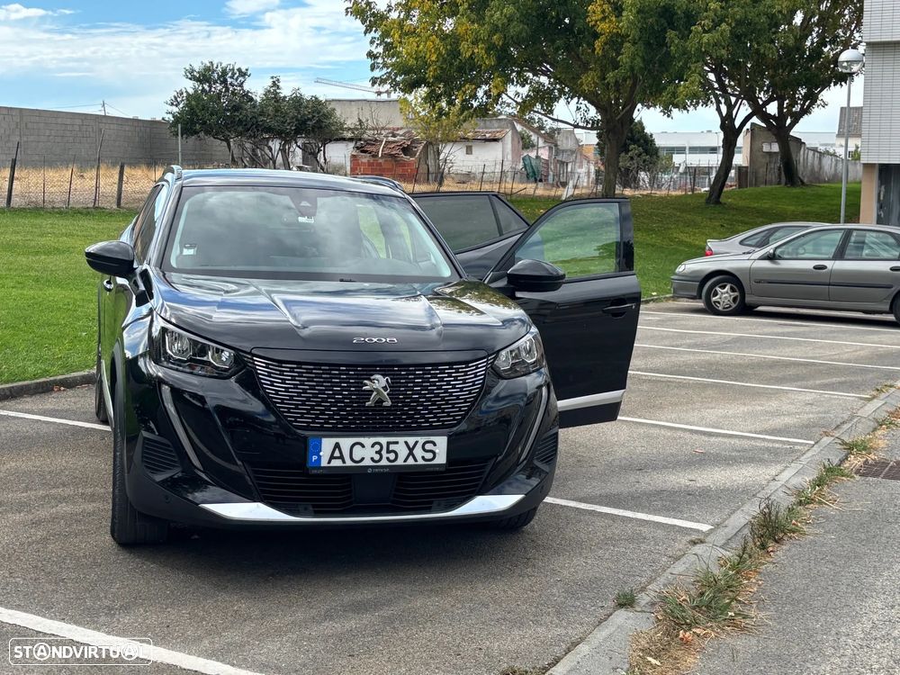 Peugeot 2008 1.2 PureTech Allure Pack - 3