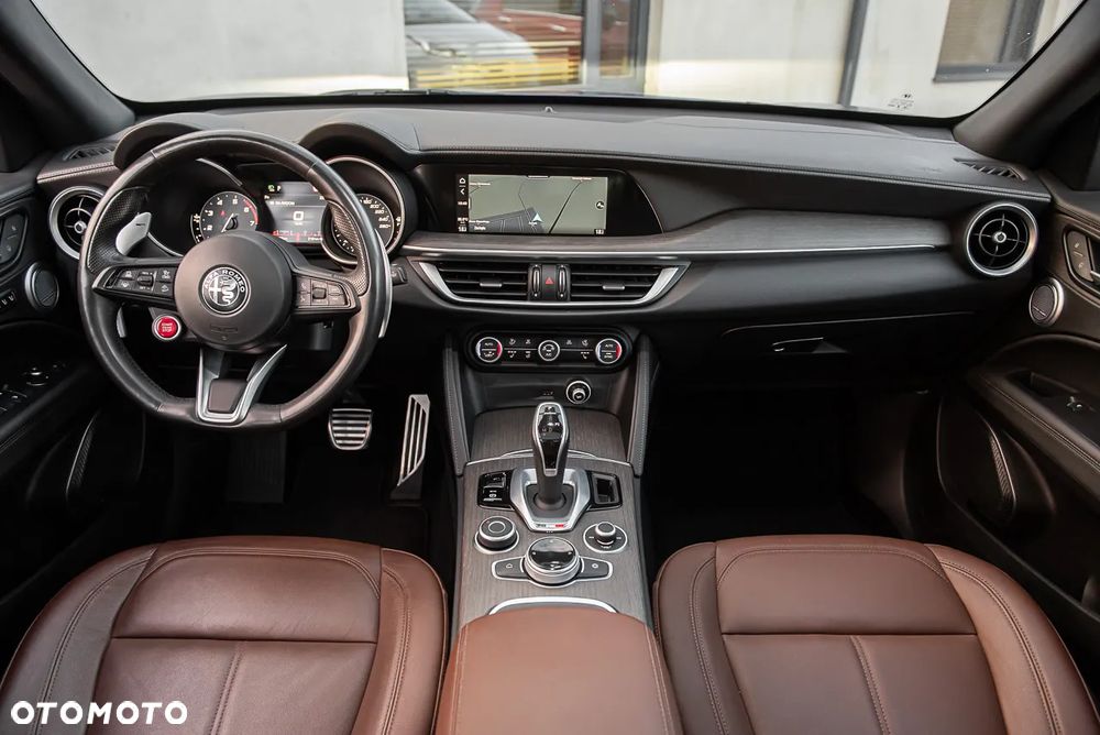 Alfa Romeo Stelvio 2.0 Turbo TI Q4 - 6
