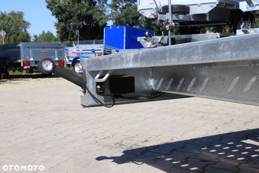 Niewiadów Jupiter 5.5 x2.4+ alu ryfel 3 osie DMC 3500 kg FULL LED - 15