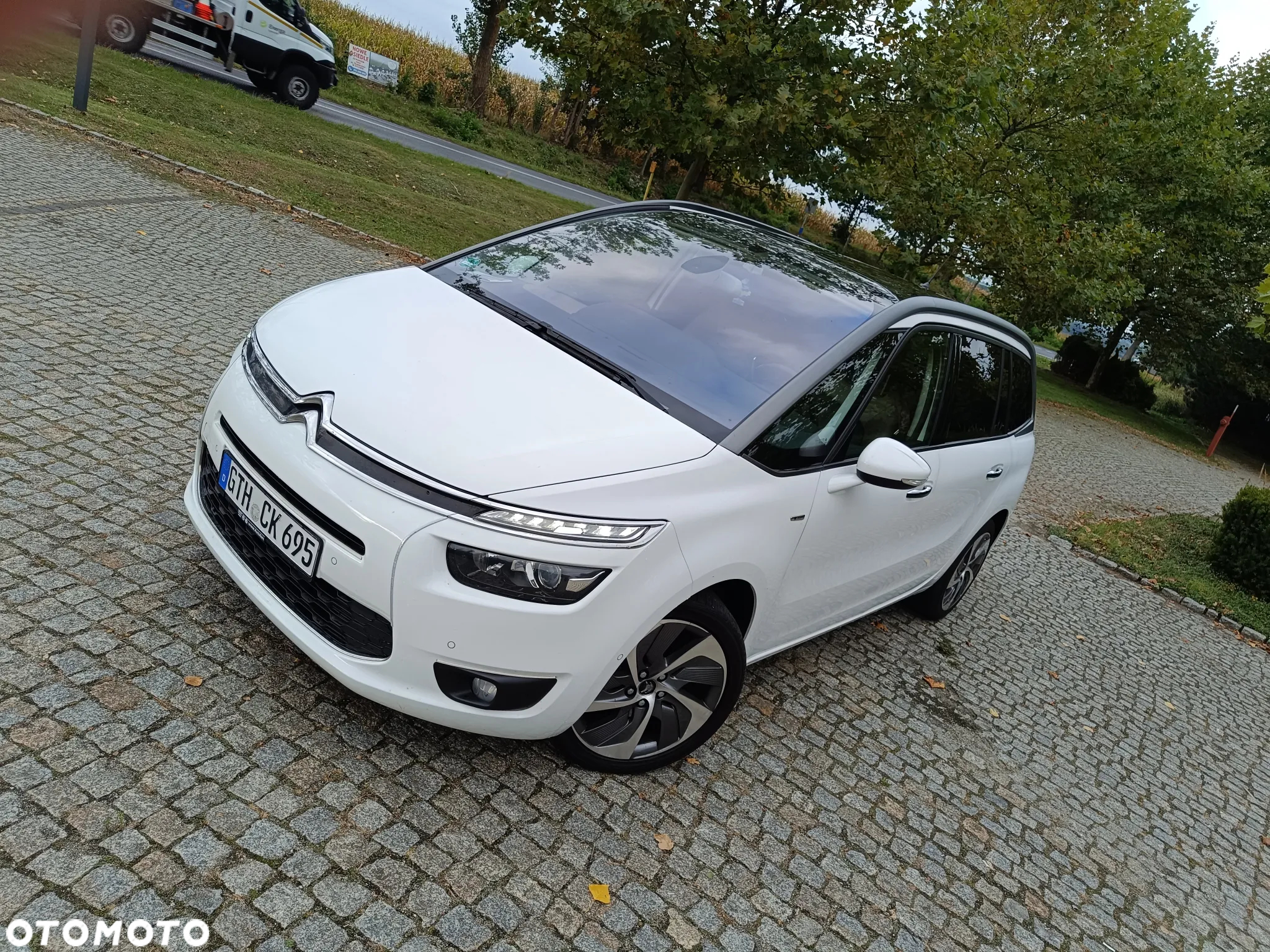 Citroën C4 Grand Picasso 2.0 BlueHDi Exclusive - 4
