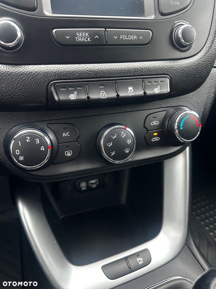 Kia Ceed 1.4 CVVT ISG Dream Team Edition - 30