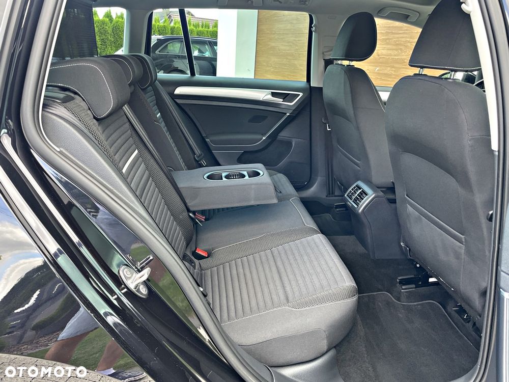 Volkswagen Golf Variant 2.0 TDI 4Motion BlueMotion Technology Cup - 25