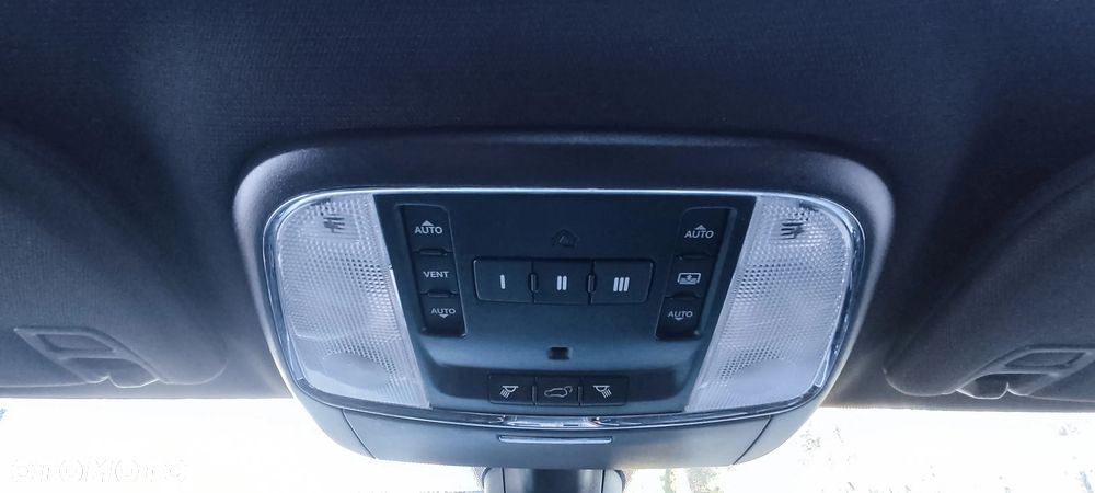 Jeep Grand Cherokee 3.6 V6 Overland - 37