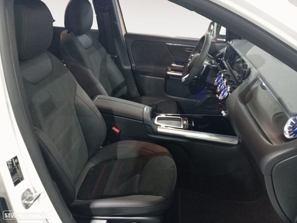 Mercedes-Benz GLA 250 - 13