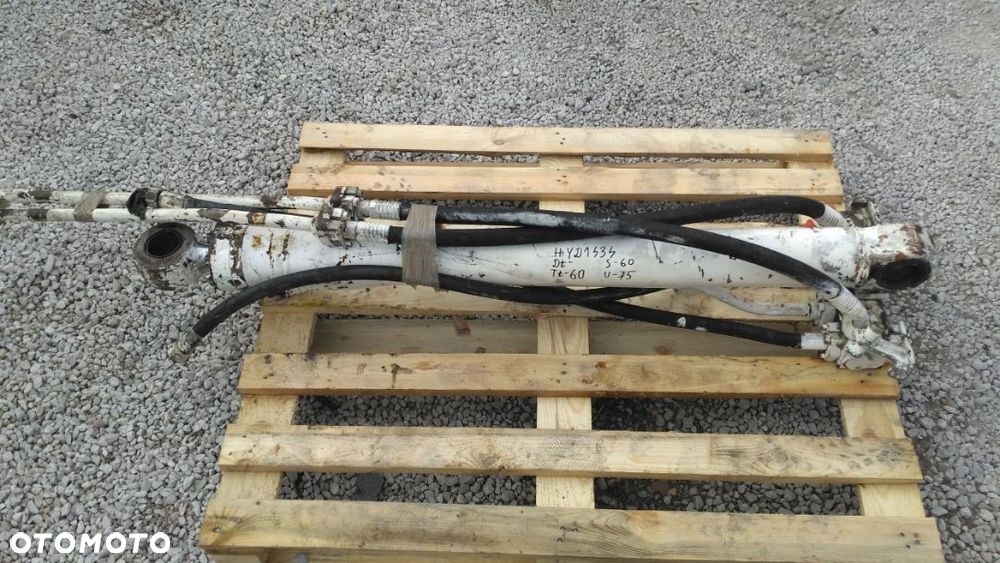 Siłownik Liebherr 312 [D135 S60 T60] - 2