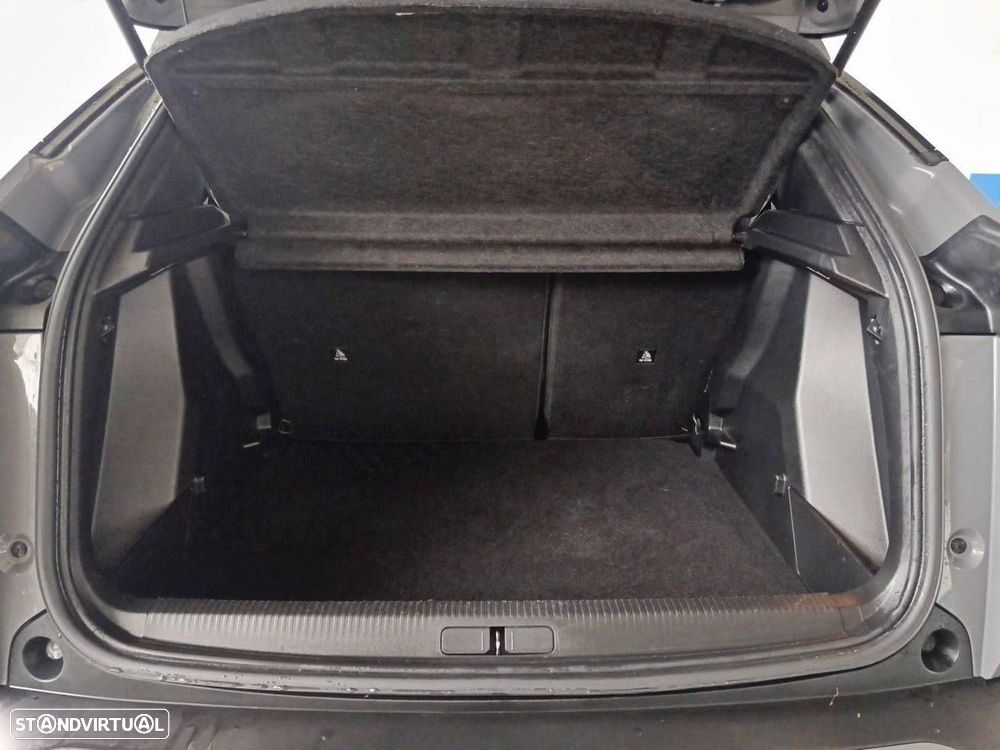 Peugeot 2008 1.2 Hybrid Allure e-DCS6 - 6