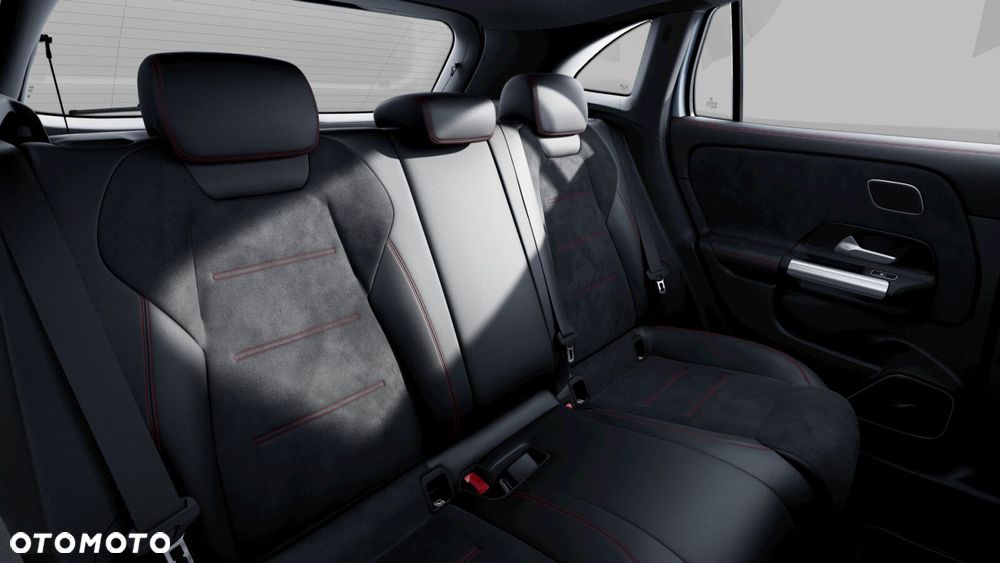 Mercedes-Benz GLA - 10