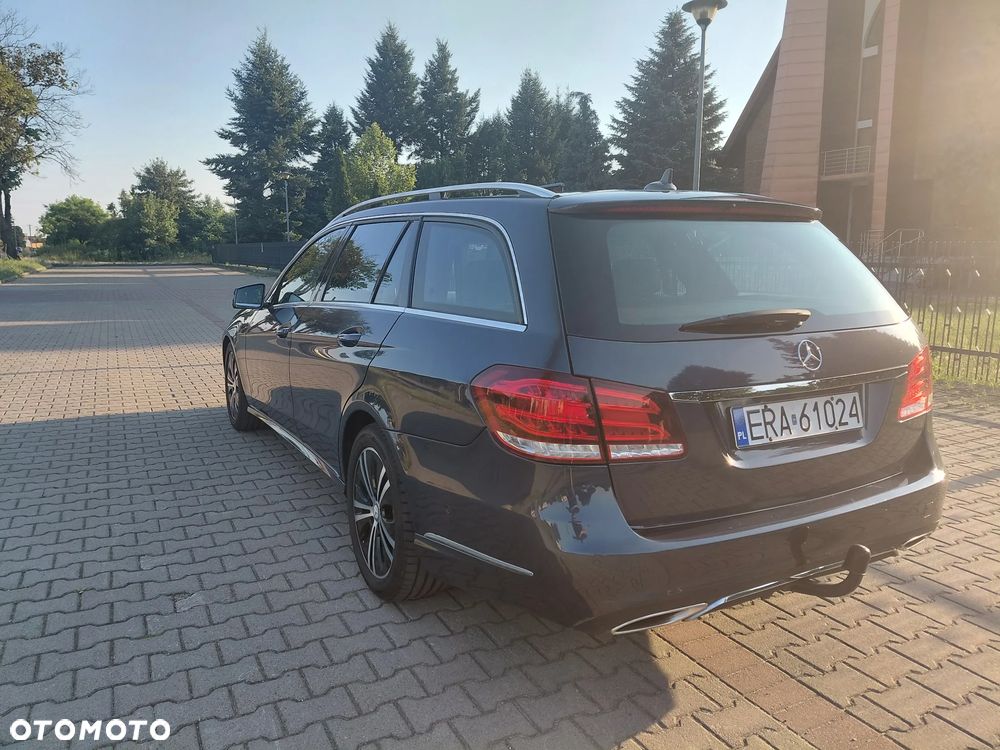 Mercedes-Benz Klasa E 400 4Matic 7G-TRONIC Elegance - 4