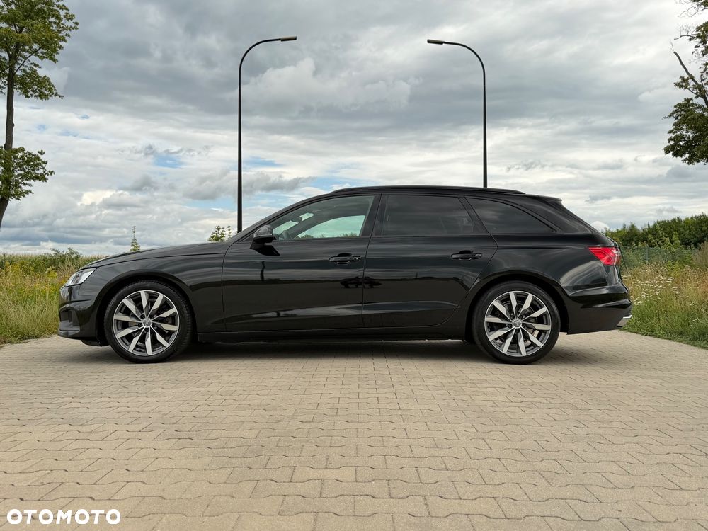 Audi A4 Avant 35 TDI S tronic S line - 16