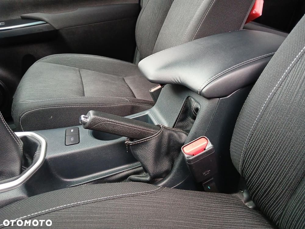 Toyota Hilux 2.8 D-4D Double Cab SR5 4x4 - 41