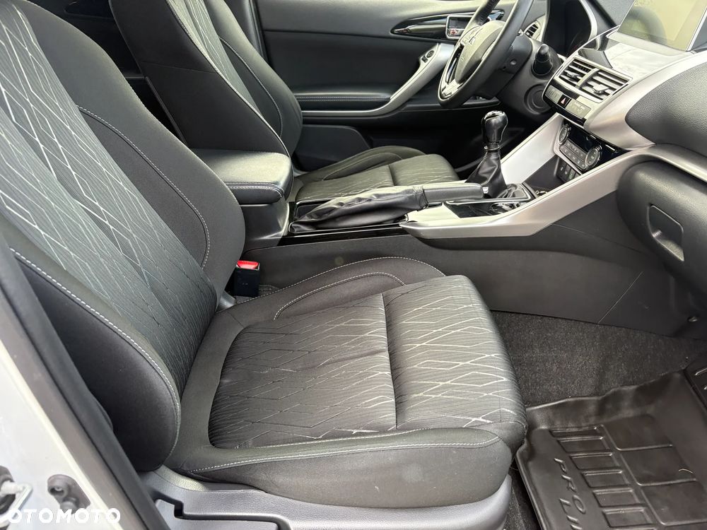 Mitsubishi Eclipse Cross 1.5 T GPF Intense - 18