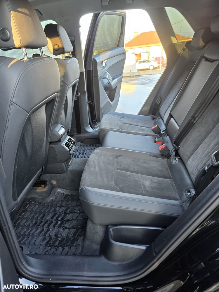 Audi Q3 35 TDI S tronic - 30