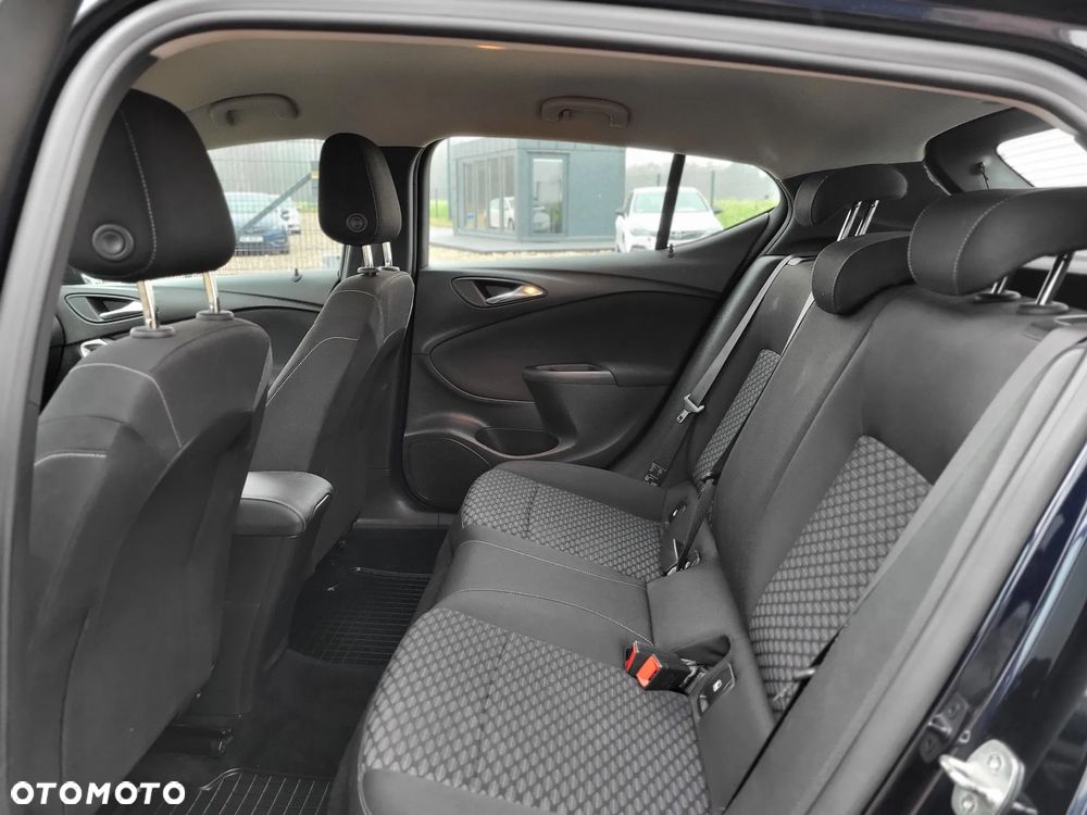 Opel Astra 1.0 T Enjoy S&S - 18